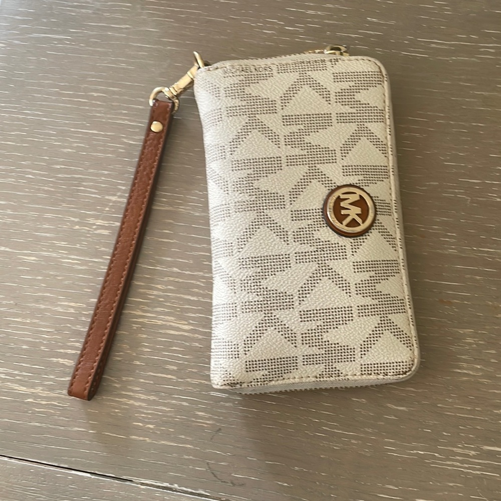 Michael Kors wallet
